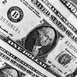 撕开她的胸罩猛吸奶头的视频
